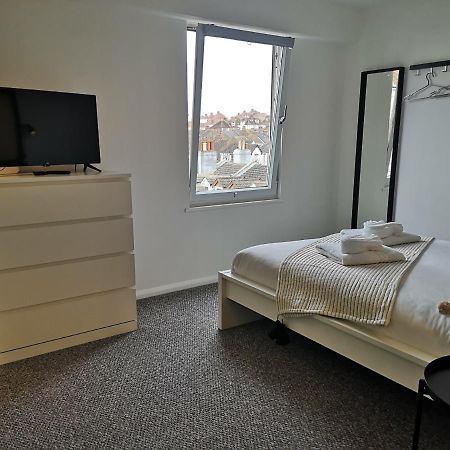 Апартаменты Eastcliff Escape Фолькустоун Экстерьер фото